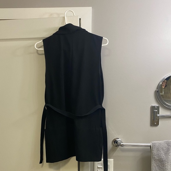 Aritzia Wilfred wrap/blouse - Picture 3 of 4